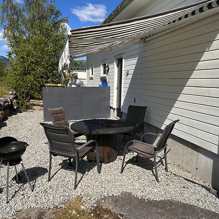 Puntsnes Apartmen Hjelmeland Экстерьер фото