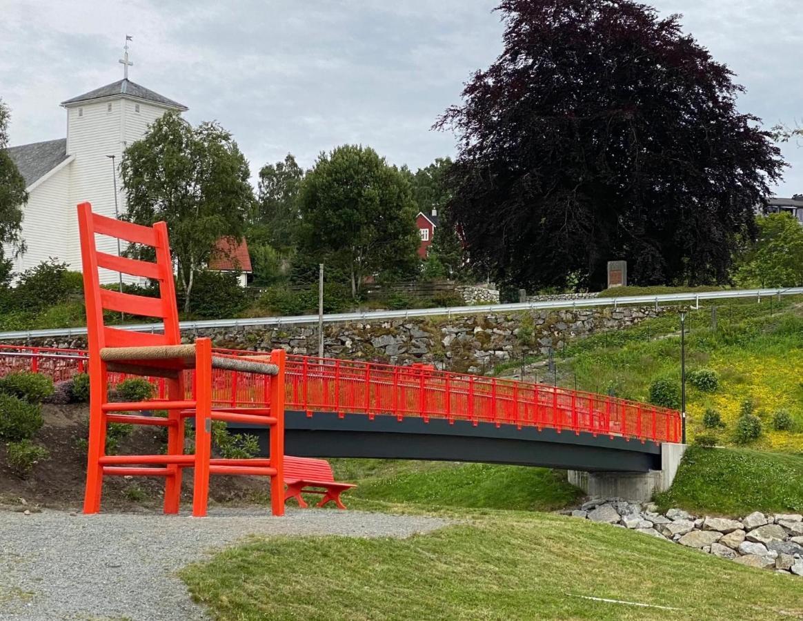 Puntsnes Apartmen Hjelmeland Экстерьер фото